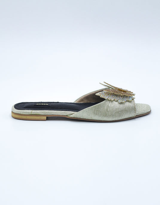 MAZE 005 Sophisticated Flats