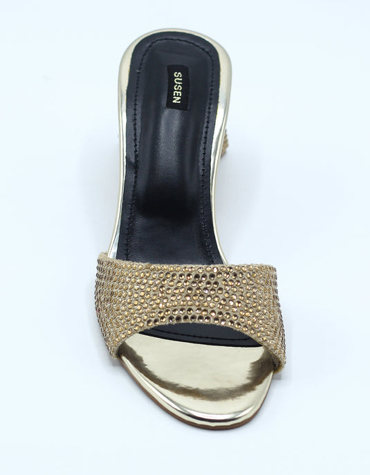 Elegant Swiss 001 block heels, blending fashion and function.