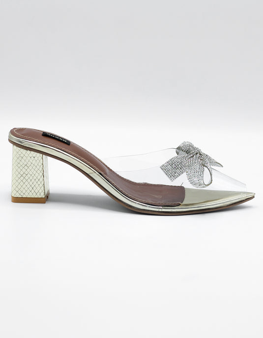 Chic Twin 001 pointed toe mules perfect for any occasion.